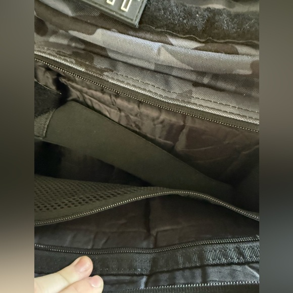 Wolfpak back pack - Picture 2 of 5